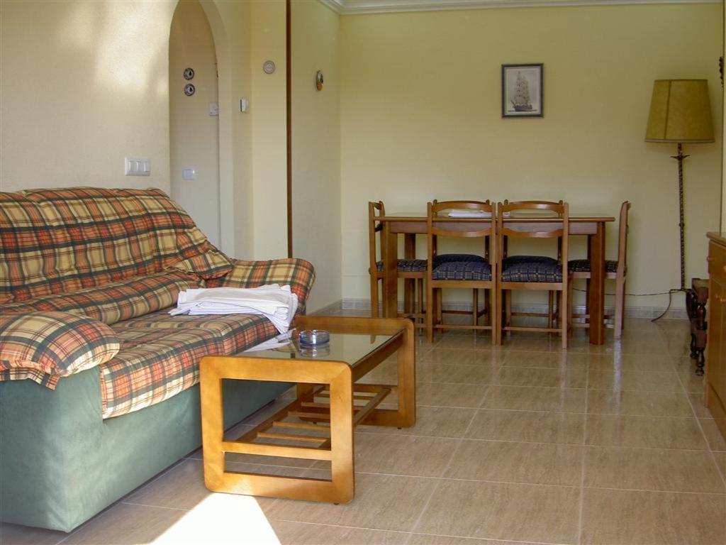 Apartamentos Turisticos Puerto Tomas Maestre ラ・マンガ・デル・マール・メノール エクステリア 写真