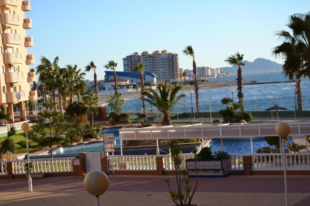 Apartamentos Turisticos Puerto Tomas Maestre ラ・マンガ・デル・マール・メノール エクステリア 写真