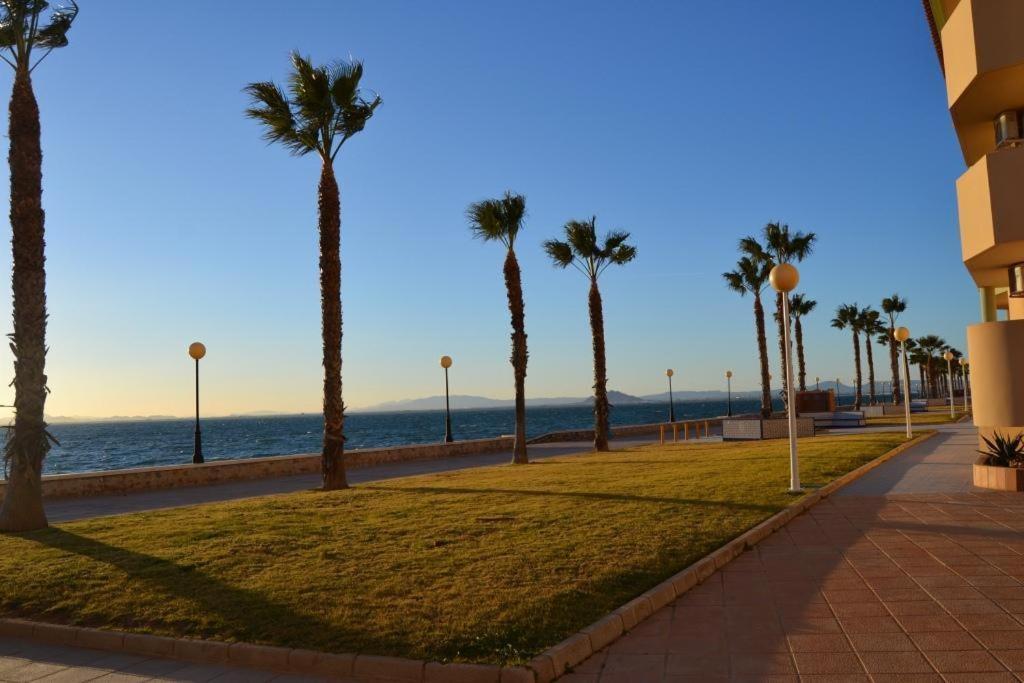Apartamentos Turisticos Puerto Tomas Maestre ラ・マンガ・デル・マール・メノール エクステリア 写真